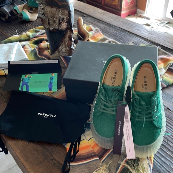 Runholdz Dip 40 Green Tennis Shoes. - Picture 3 of 16